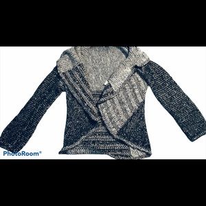 eight eight eight Soft wool & acrylic wrap Cardi open style neutral